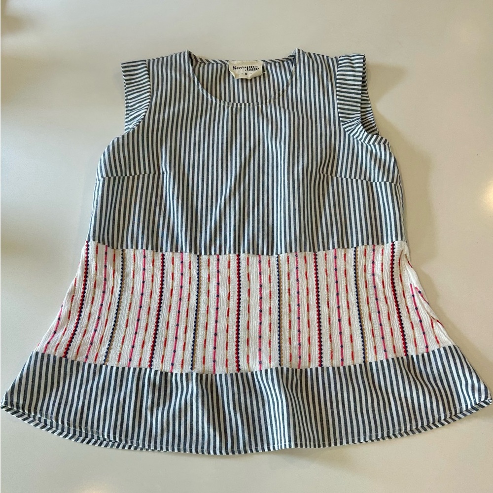 Savanna Jane Gray and White Striped sleeveless Top size medium
